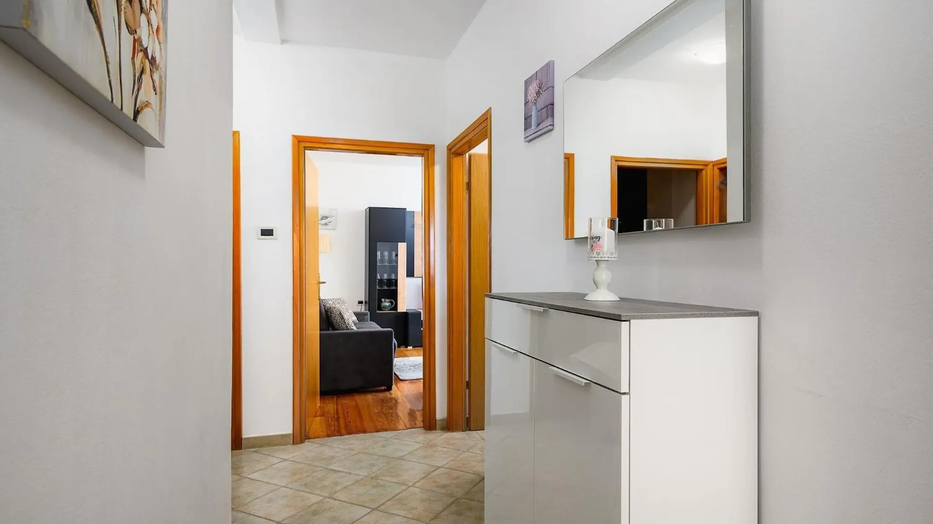 Apartment Lara With Swimming Pool - Paradiz Labin  Labin (Istria)