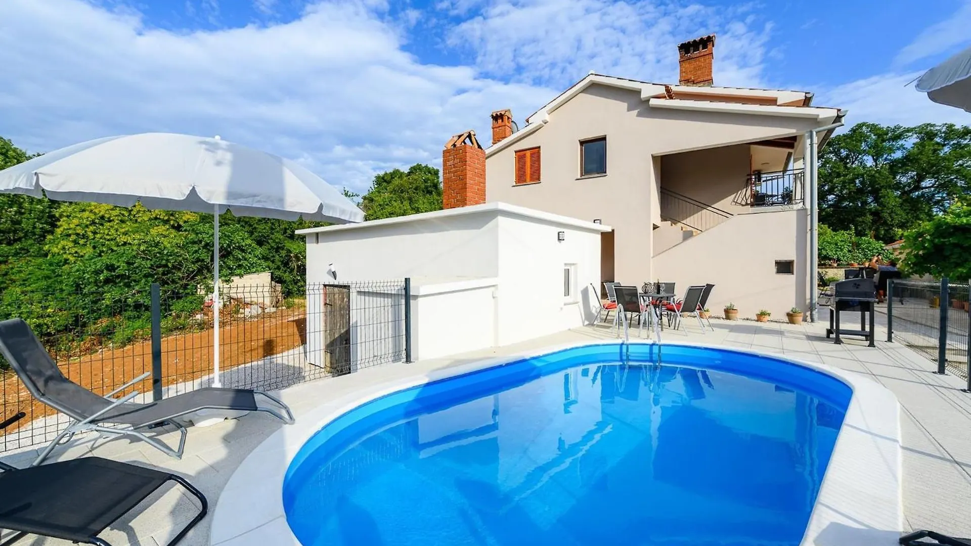 Apartment Lara With Swimming Pool - Paradiz Labin  0*, Labin (Istria)