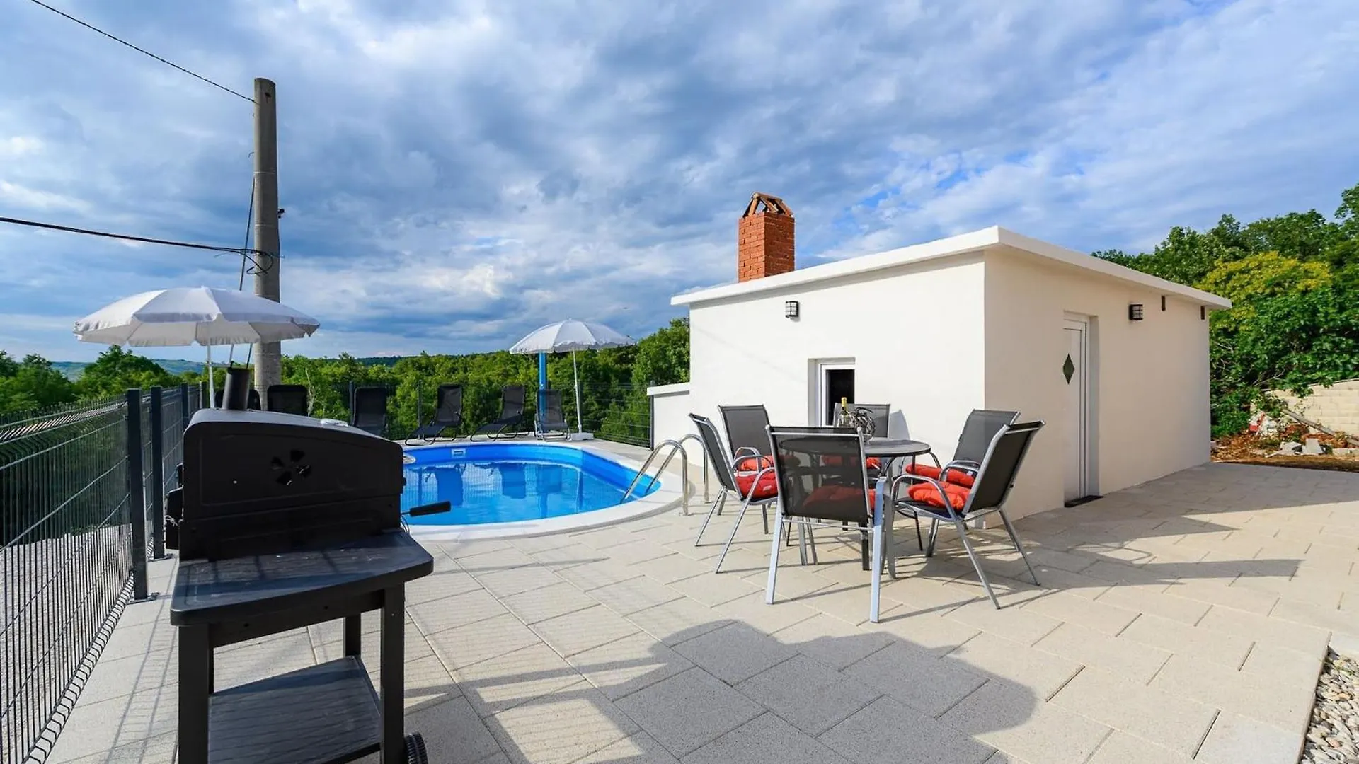 Apartment Lara With Swimming Pool - Paradiz Labin