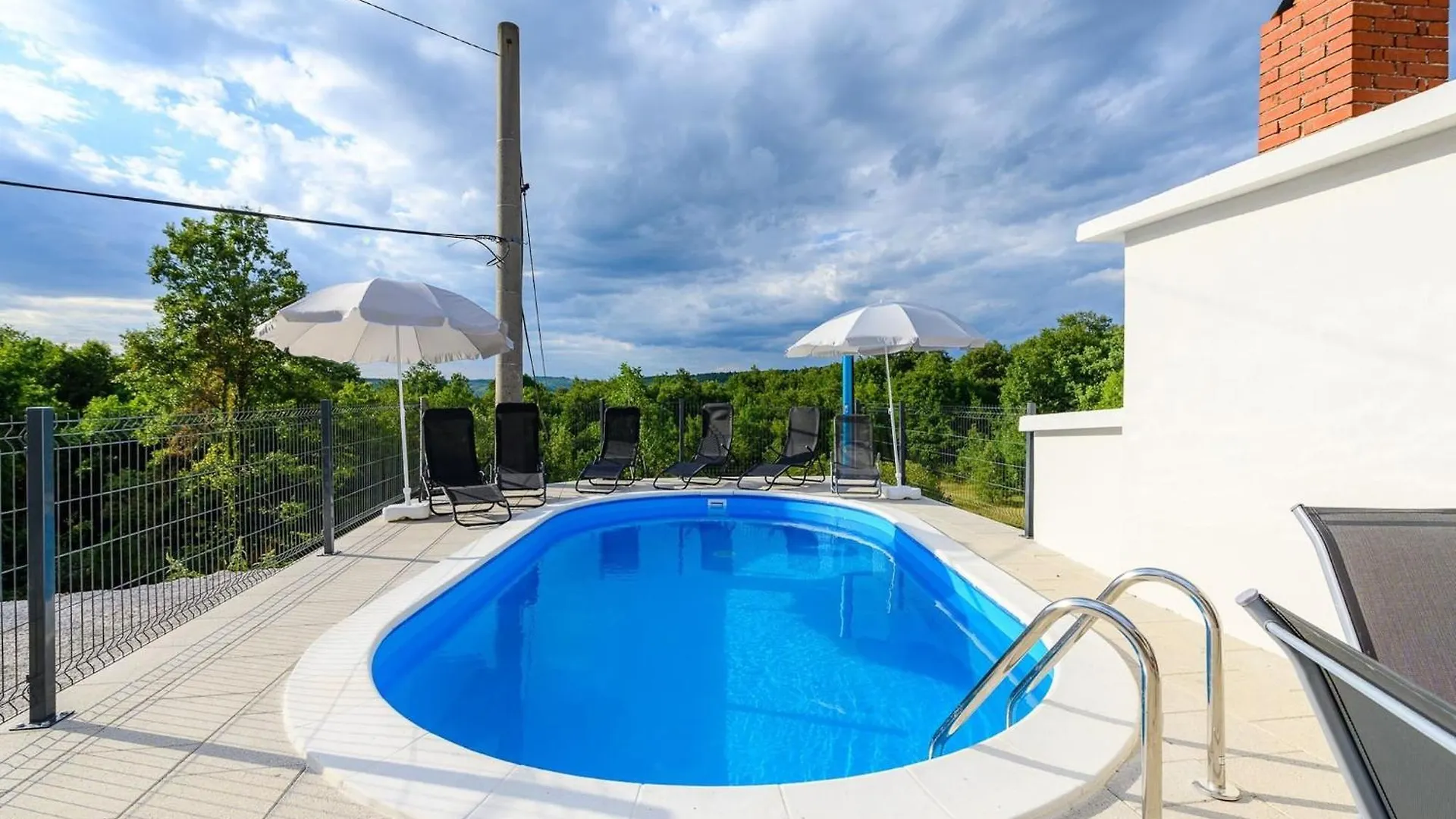 Apartment Lara With Swimming Pool - Paradiz Labin