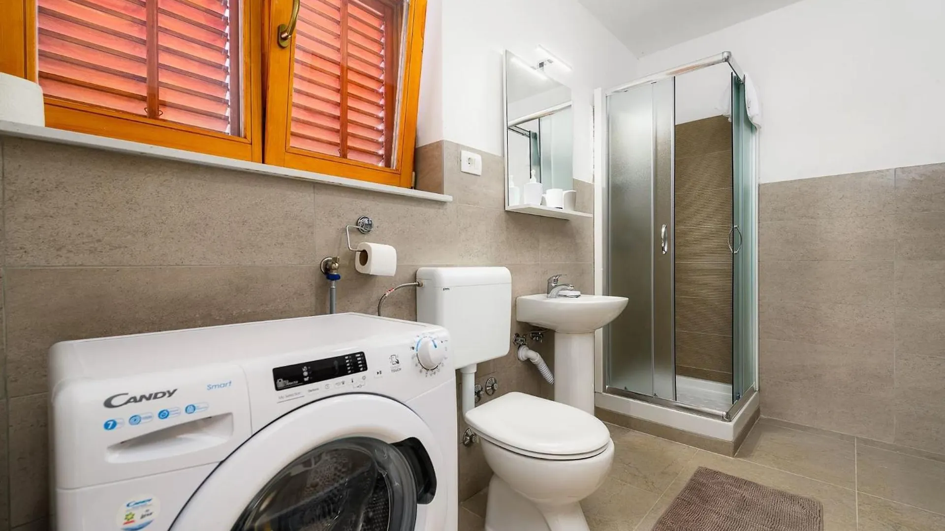 Apartment Lara With Swimming Pool - Paradiz Labin